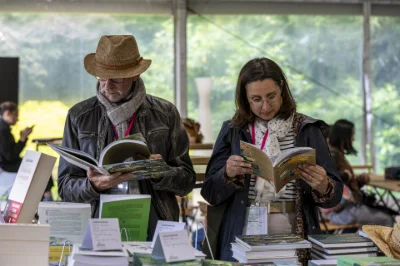 Libraires Hortum in Bibliotheca et Racines & Reliures